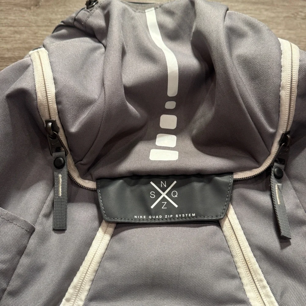 Nike Hoops Elite Max Air Team 2.0 Backpack Gray Quad Zip Basketball Bag Outdoor